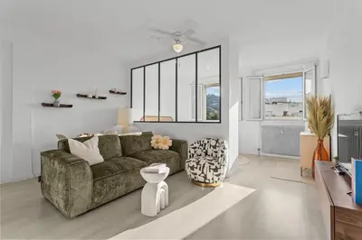 Coin salon dans l'établissement Appartement à Cannes