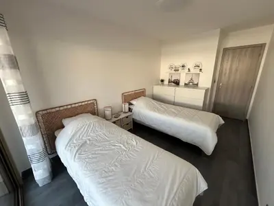 Plan de l'établissement L'ESTIVALIERE - Golfe Juan - Confortable T3 vue mer - climatise et garage ferme