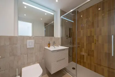 Salle de bains dans l'établissement Studio with Terrace 2 Minutes from La Croisette
