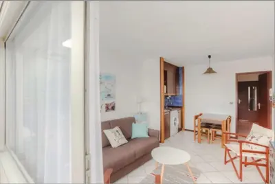 Coin salon dans l'établissement CANELLE- Beau 2p,tout confort, vue mer, piscine
