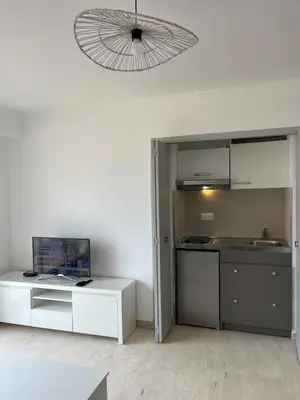 Cuisine ou kitchenette dans l'établissement Studio dernier étage rénové