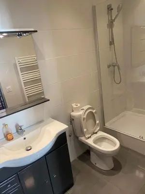 Salle de bains dans l'établissement Appartement au cœur du Vieil Antibes