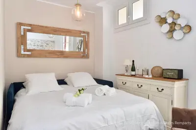 Un ou plusieurs lits dans un hébergement de l'établissement TDR - Fabulous - 5 STARS Terrace - 4pax Old Town
