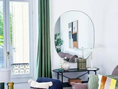 Coin salon dans l'établissement Grand appartement rénové - Jardin et Parking - CZ