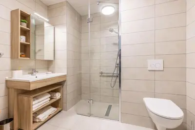 Salle de bains dans l'établissement Zenao Appart'hôtels Villeneuve Loubet