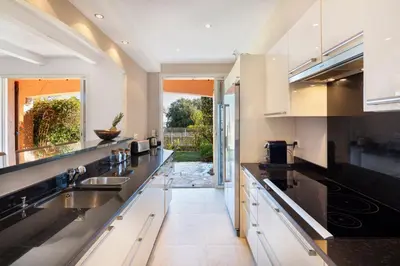 Cuisine ou kitchenette dans l'établissement Capleouna-Saint-Andrieu