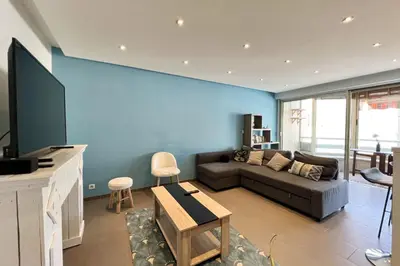 Télévision ou salle de divertissement dans l'établissement T2 apartment with terrace in Cannes