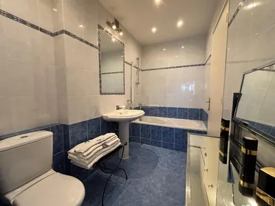 Salle de bains dans l'établissement Appartement 2 pièces - Vue mer