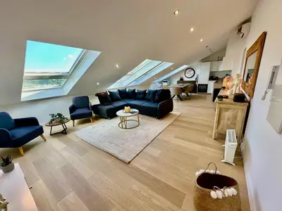 Coin salon dans l'établissement Gorgeous 2 bedrooms brand new sea view