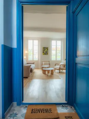 Coin salon dans l'établissement #201-Heart of Vieil Antibes - Place Nationale-High-End Newly Renovated & Furnished Appartment
