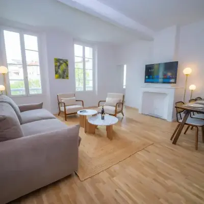 #201-Heart of Vieil Antibes - Place Nationale-High-End Newly Renovated & Furnished Appartment