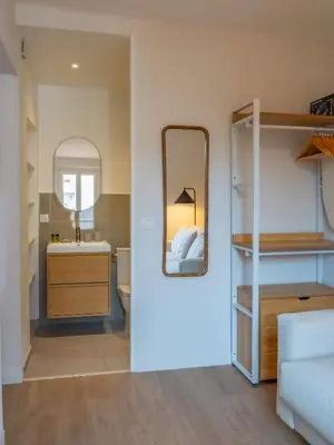 Un ou plusieurs lits dans un hébergement de l'établissement #302-Heart of Vieil Antibes - Place Nationale-High-End Newly Renovated & Furnished Appartment