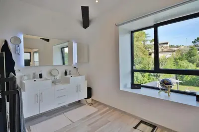 Plan de l'établissement Villa Bella Vista # Piscine - Luxe et Sérénité au Cœur du Cannet