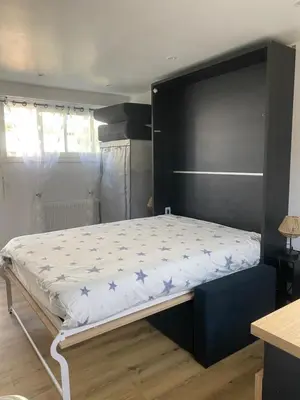 Un ou plusieurs lits dans un hébergement de l'établissement Studio cosy Cannes à 250 m de la plage, pointe Croisette