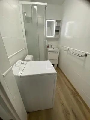 Salle de bains dans l'établissement Studio cosy Cannes à 250 m de la plage, pointe Croisette