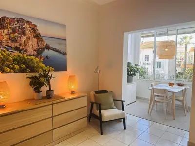 Coin salon dans l'établissement Bright one bedroom apartment in the center of Cannes13 minutes walk to the Palais des Festivals - 2290