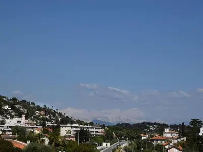 Vue générale sur la montagne ou vue sur la montagne depuis l'appartement