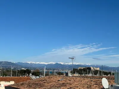 Vue générale sur la montagne ou vue sur la montagne depuis l'appartement