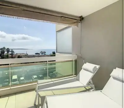Balcon ou terrasse dans l'établissement Appartement Vue mer