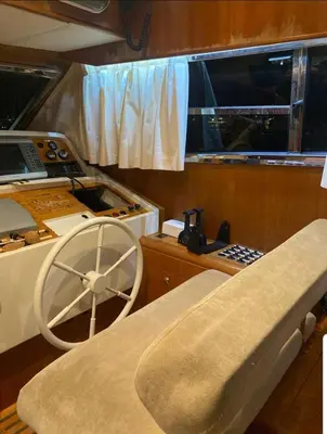 Coin salon dans l'établissement Golfe-Juan Yacht