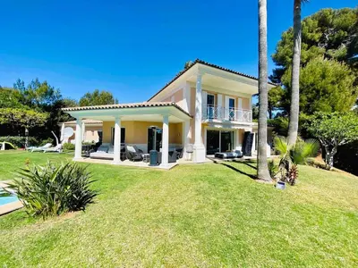 Jardin de l'établissement Villa cap d'antibes