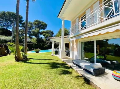 Jardin de l'établissement Villa cap d'antibes