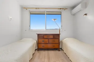 Un ou plusieurs lits dans un hébergement de l'établissement REF 1996 Cannes Croisette - Sea view apartment for rent