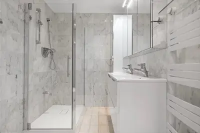 Salle de bains dans l'établissement REF 1996 Cannes Croisette - Sea view apartment for rent