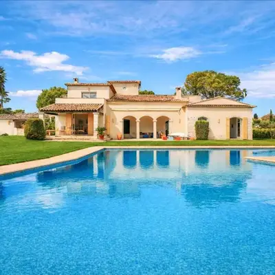 Magnifique Villa Provençal avec Piscine et Vue Mer