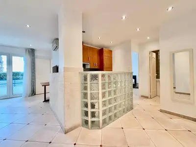 Plan de l'établissement Hypercentre - Vue Mer - Plage 50m
