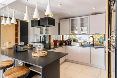 Cuisine ou kitchenette dans l'établissement Modern apartment - 3BR- 6P - Croisette Plage