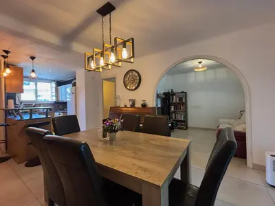 Cuisine ou kitchenette dans l'établissement INAYA l 3 pièces l Vieille ville l Centre l Terrasse l Plage