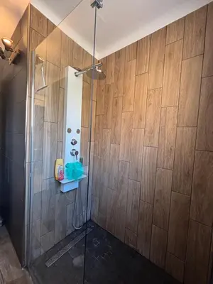 Salle de bains dans l'établissement INAYA l 3 pièces l Vieille ville l Centre l Terrasse l Plage