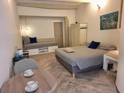 Un ou plusieurs lits dans un hébergement de l'établissement Vue et charme provençal à Biot - La Maison du Mitan