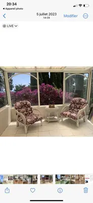 Coin salon dans l'établissement Maison provençale vue mer