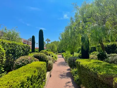 Jardin de l'établissement Appartement Villeneuve Loubet