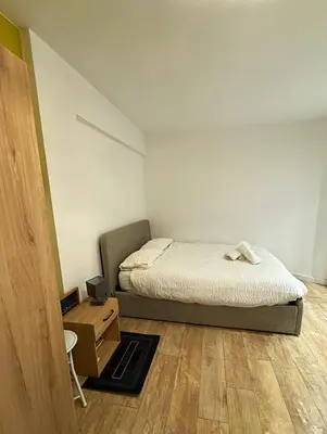 Un ou plusieurs lits dans un hébergement de l'établissement Charmant Studio - Centre Cannes