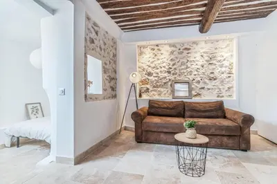 Coin salon dans l'établissement Superbe 2 Pièces - Viel Antibes