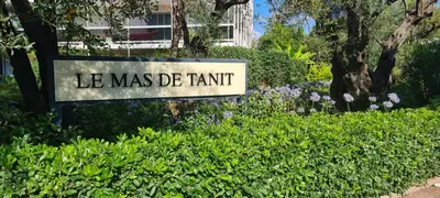 Jardin de l'établissement Mas du Tanit - Escapade en bord de mer, terrasse & soleil