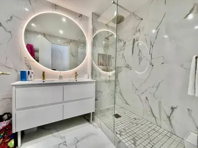 Salle de bains dans l'établissement 90 m2, 5 min walk to Croisette, Basse Californie