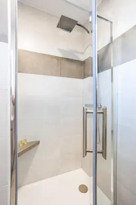 Salle de bains dans l'établissement Appart4 pers clim parking piscine