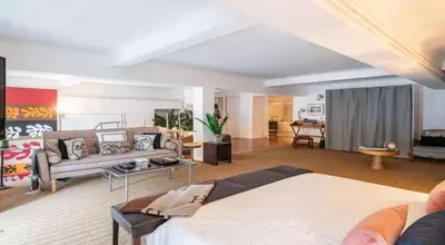 Coin salon dans l'établissement Centre cannes Galia 210 m2