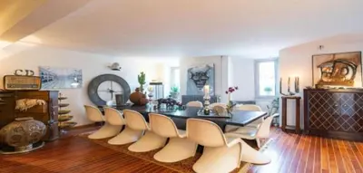 Coin salon dans l'établissement Centre cannes Galia 210 m2