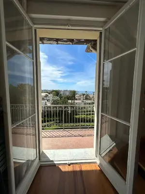 Balcon ou terrasse dans l'établissement CANNES Vue Mer & Balcon dans Villa Exceptionnelle Belle Époque la Californie