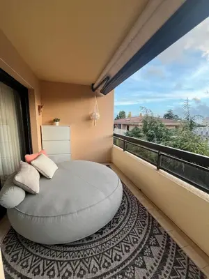 Balcon ou terrasse dans l'établissement Appt 2ch 90m2 avec terrasse 40m2, piscine et tennis