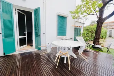 Terrasse ou espace extérieur de l'établissement Les Muguets - Apt Standing 4 Prs - clim, parking