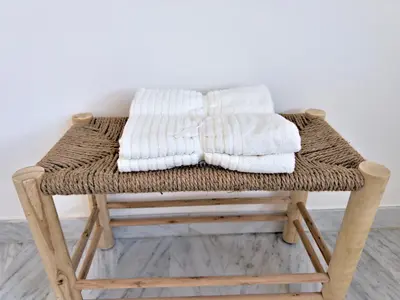 Un ou plusieurs lits dans un hébergement de l'établissement Panoramic Sea View Studio