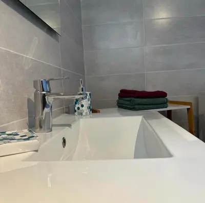 Salle de bains dans l'établissement Casino Juan-les-pins