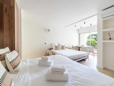 Un ou plusieurs lits dans un hébergement de l'établissement Elegant apartment - AC-4P - Cannes