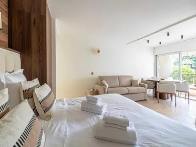 Un ou plusieurs lits dans un hébergement de l'établissement Elegant apartment - AC-4P - Cannes